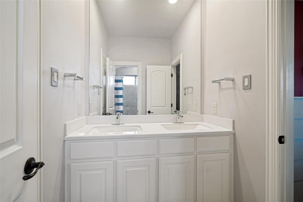 676 Princeton Way Property Photo 29