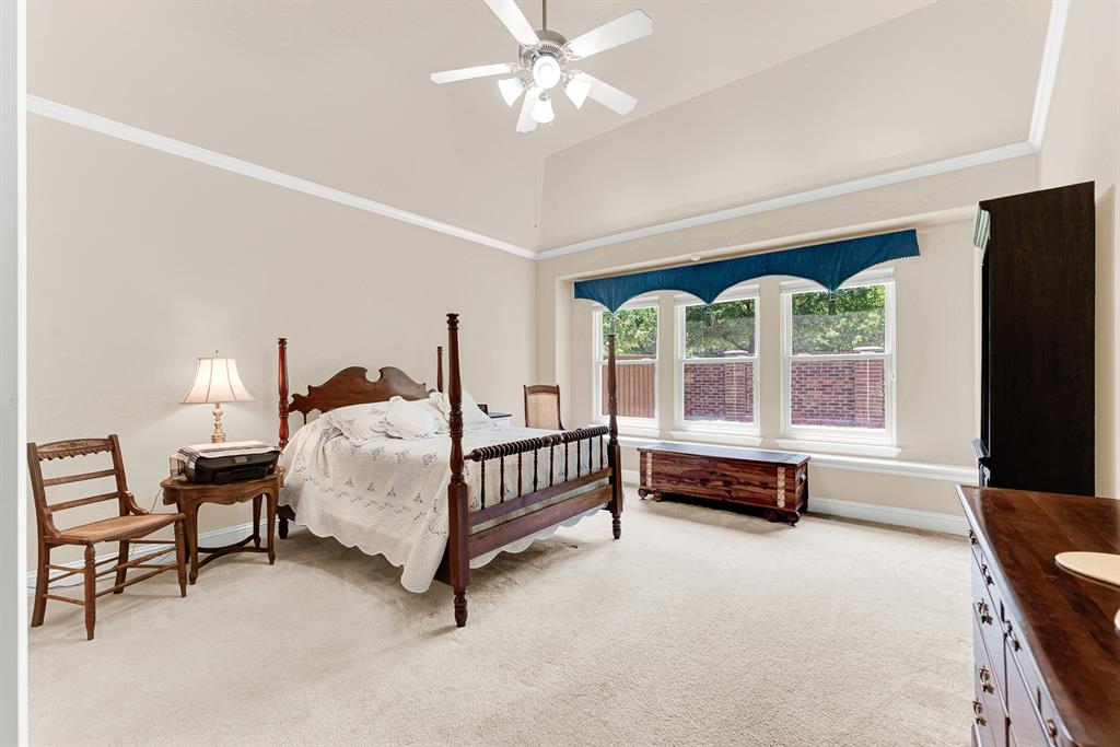 5724 New Castle Drive Property Photo 15