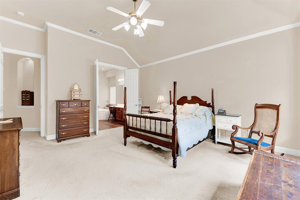 5724 New Castle Drive Property Photo 16