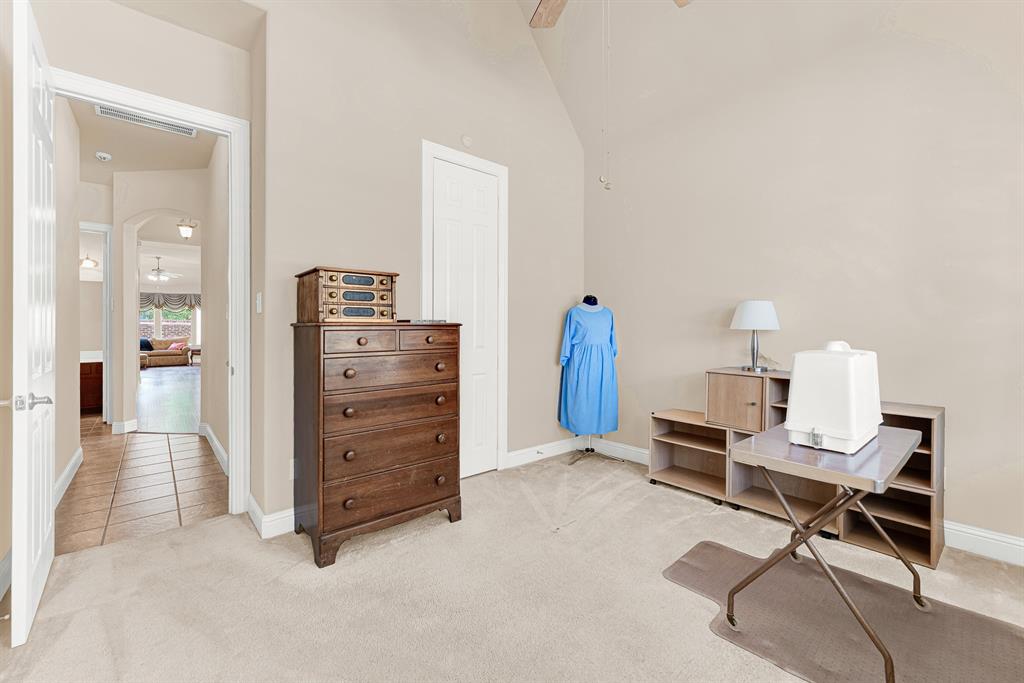 5724 New Castle Drive Property Photo 28