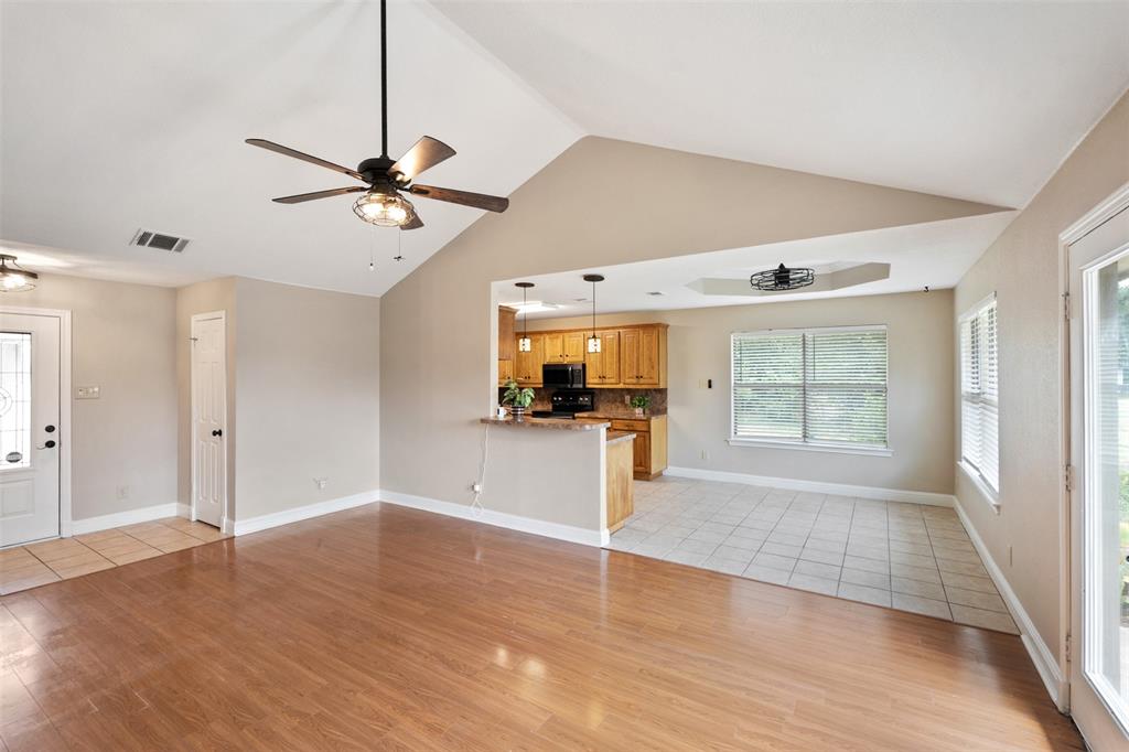 125 Meadow Heath Drive Property Photo 1