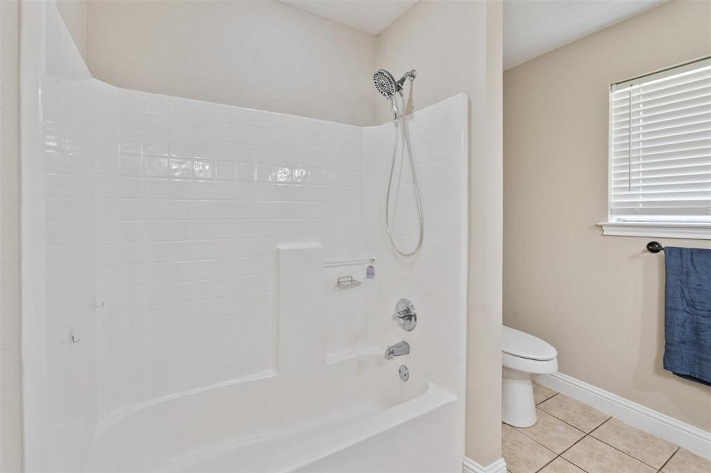 125 Meadow Heath Drive Property Photo 16