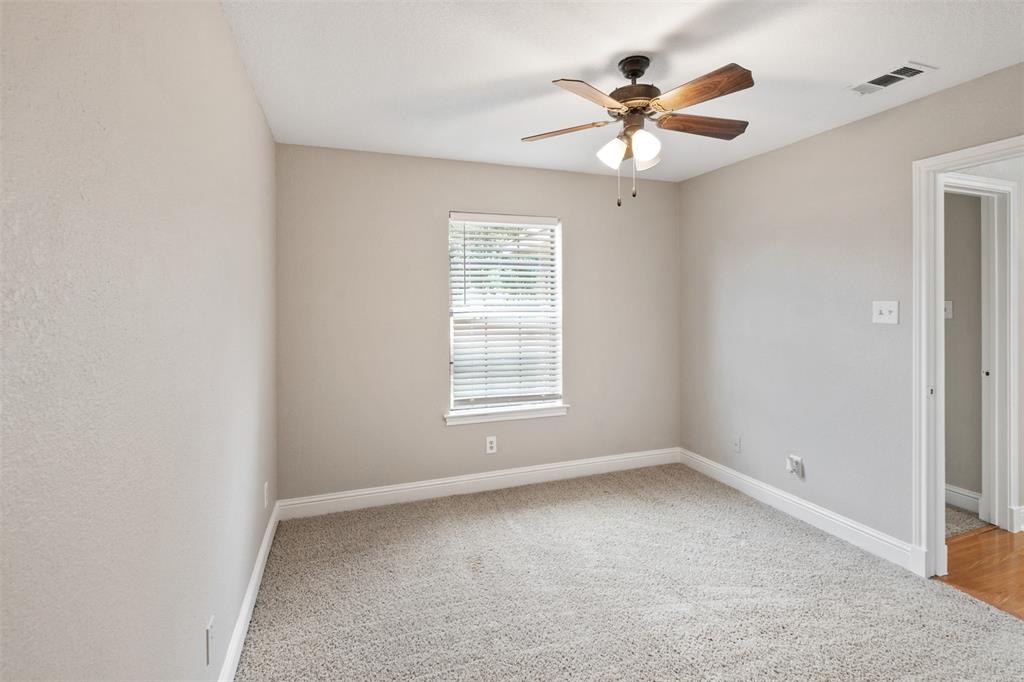 125 Meadow Heath Drive Property Photo 18