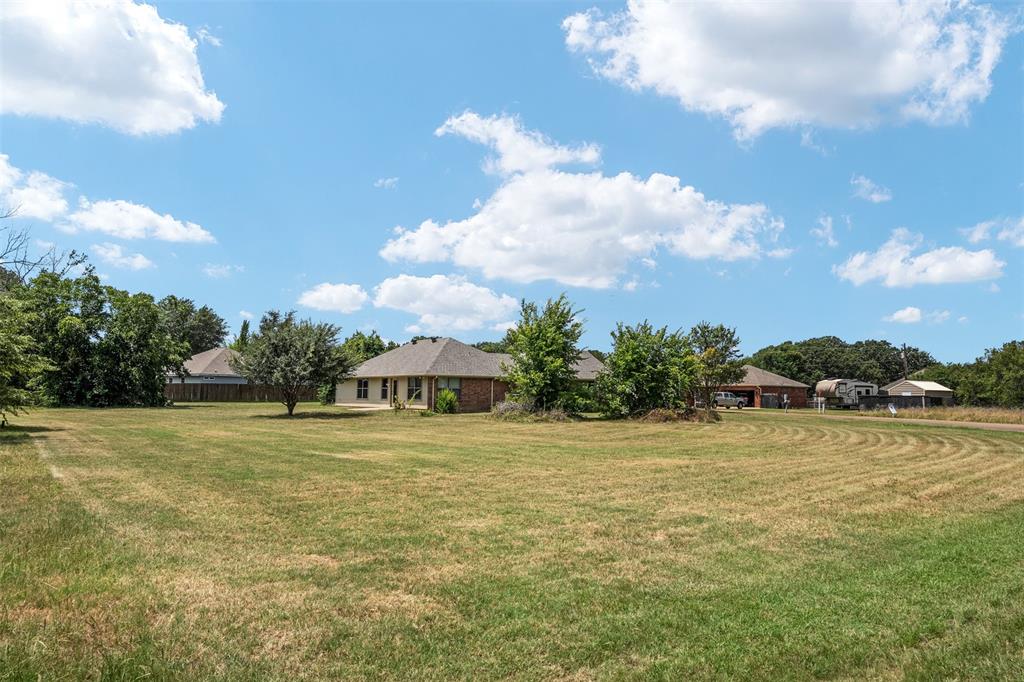 125 Meadow Heath Drive Property Photo 25