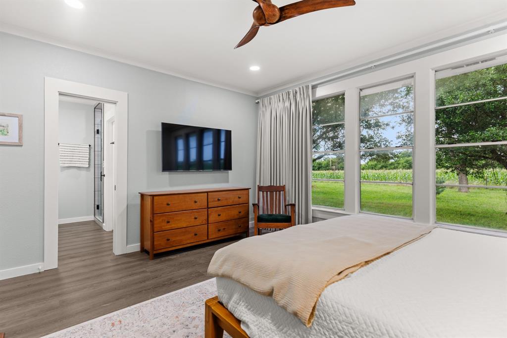 300 Grellhesl Property Photo 14