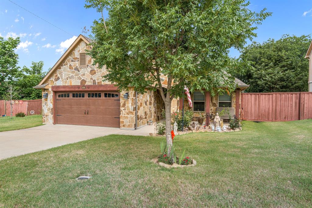 606 Hillside Circle Property Photo 8