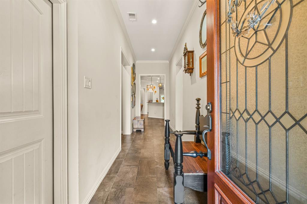 606 Hillside Circle Property Photo 10