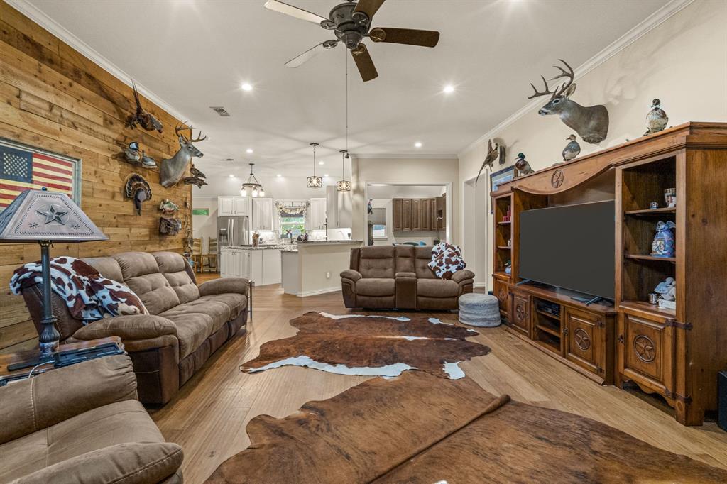 606 Hillside Circle Property Photo 18