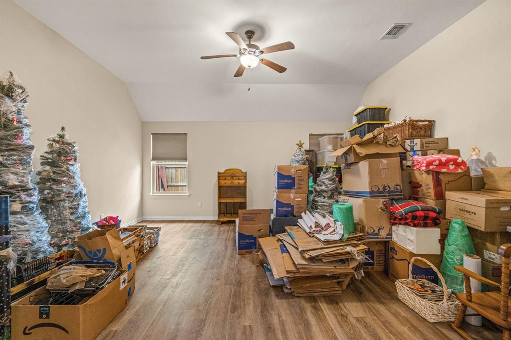 606 Hillside Circle Property Photo 22