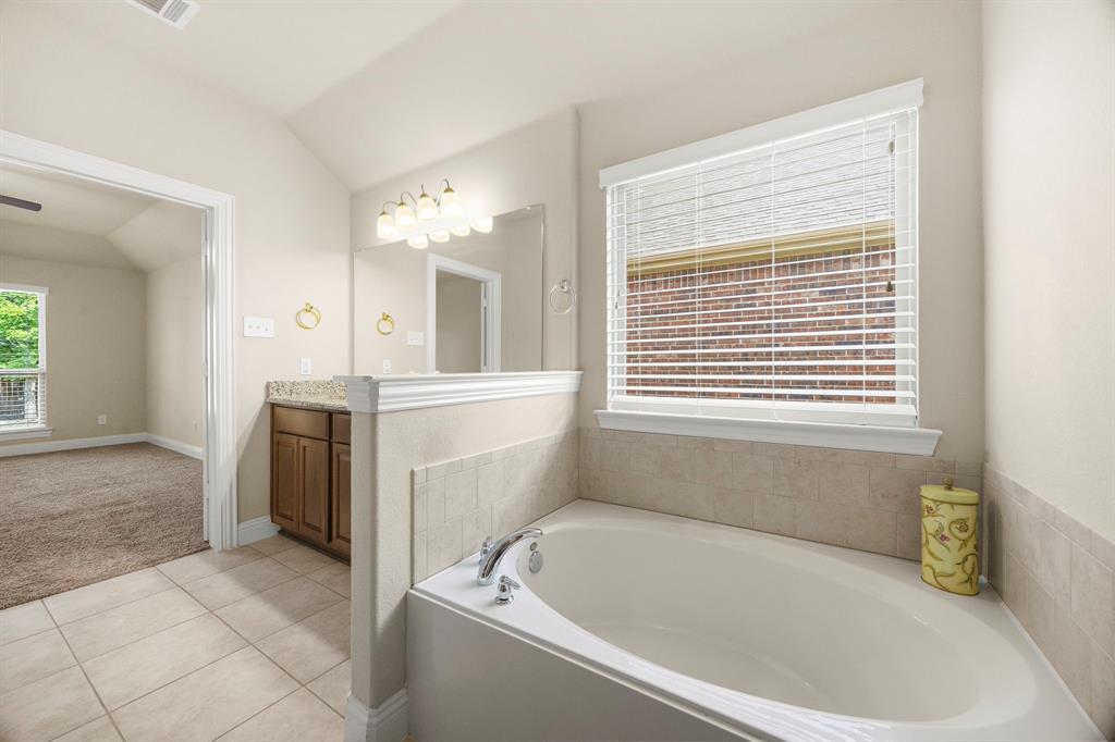 3908 Wavertree Road Property Photo 17