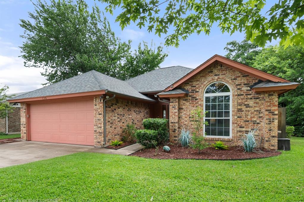 728 Saddle Road Property Photo 1