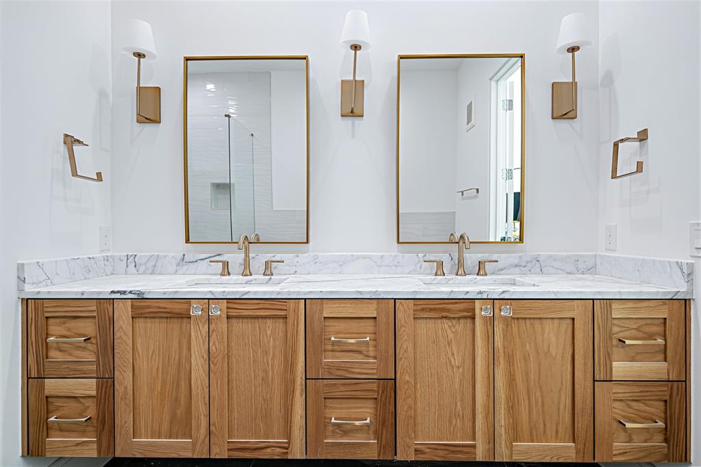 340 O Connor Ridge Boulevard 12 Property Photo 20