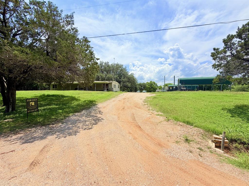 646 County Road 1304 Property Photo 4