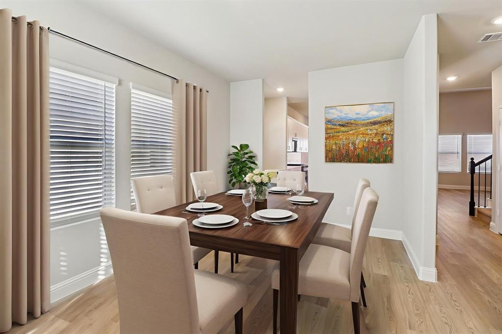 1402 Winters Way Property Photo 8