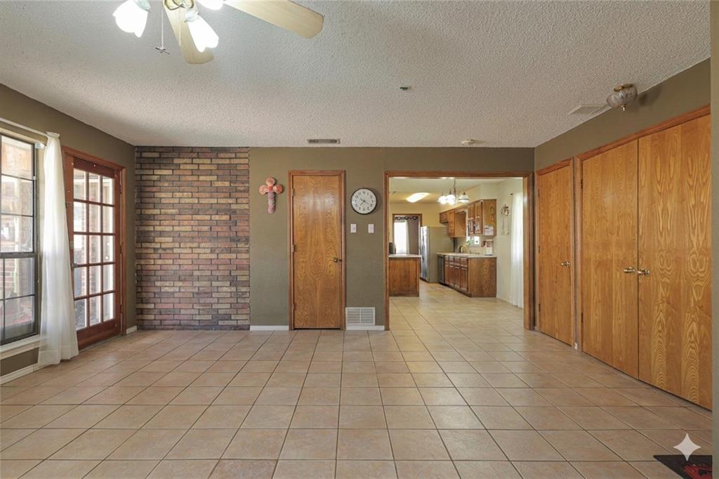 338 Marriott Lane Property Photo 6