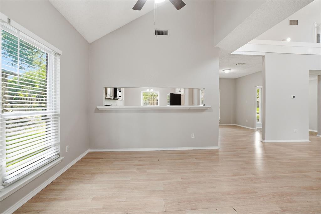 512 Buttercup Trail Property Photo 18