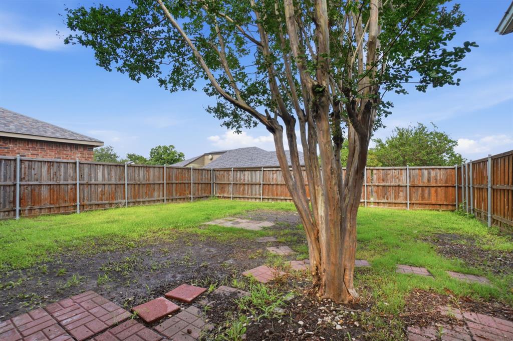 512 Buttercup Trail Property Photo 37