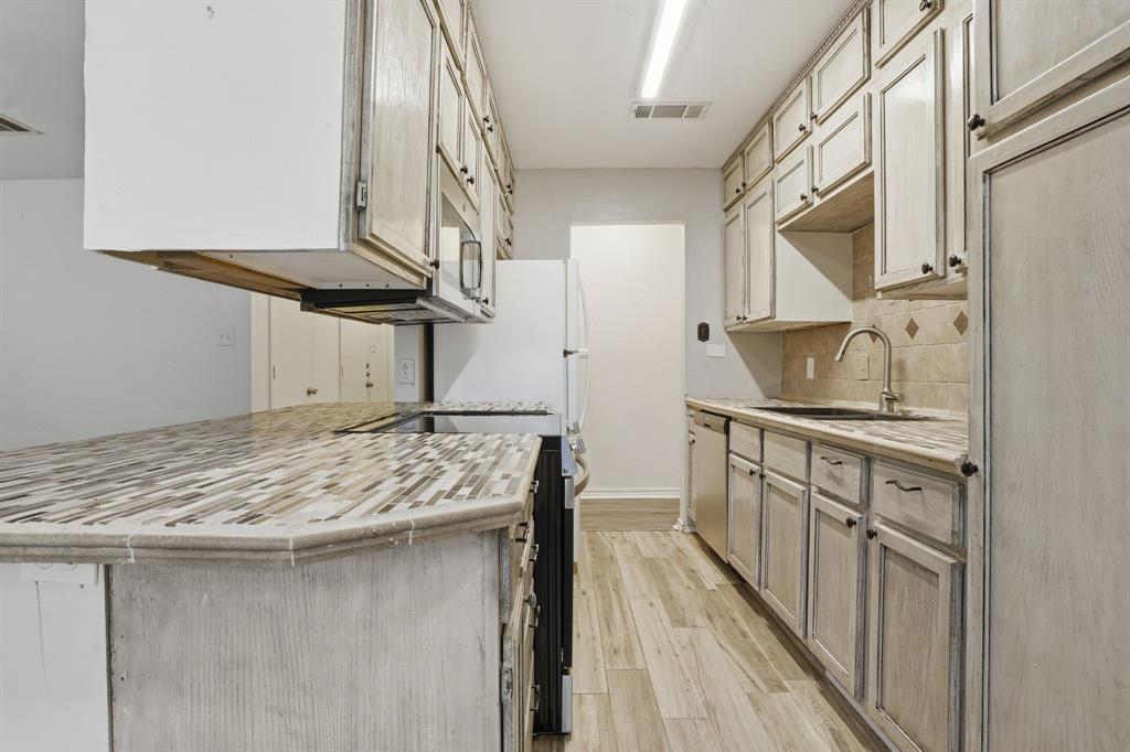 5717 Cedar Ridge Drive Property Photo 14
