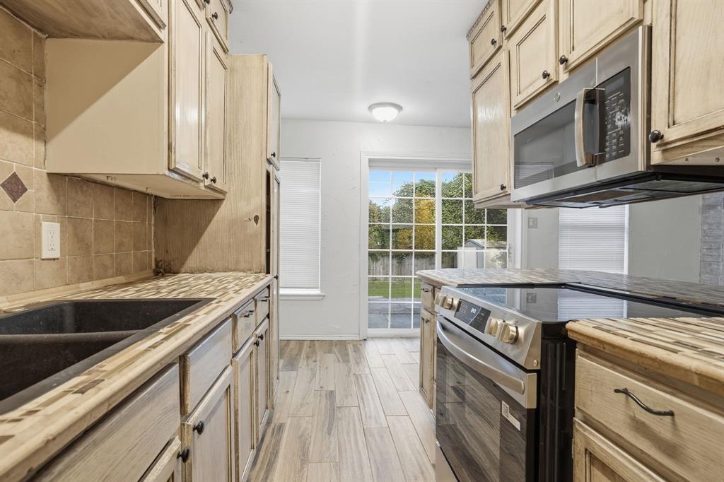 5717 Cedar Ridge Drive Property Photo 15