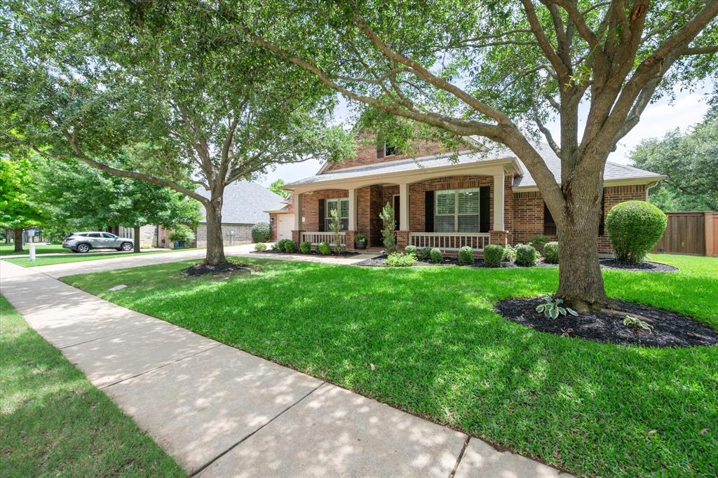 905 Killian Drive Property Photo 1