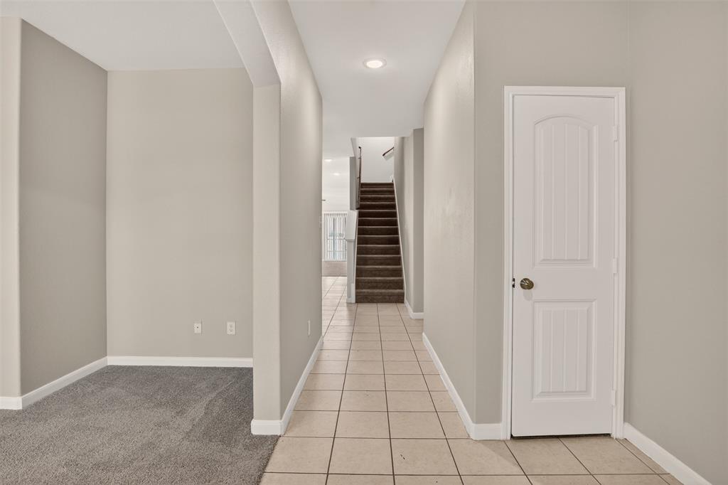 9105 Switchgrass Lane Property Photo 2