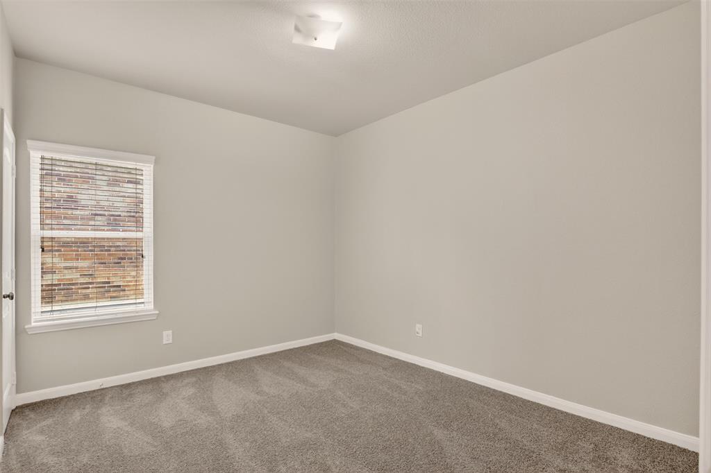 9105 Switchgrass Lane Property Photo 5
