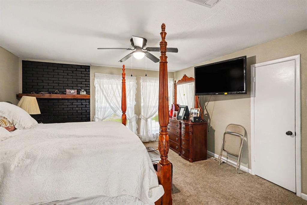 1908 Thousand Oaks Drive Property Photo 14