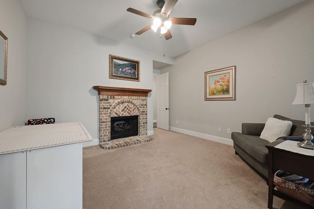 710 Essex Drive Property Photo 19
