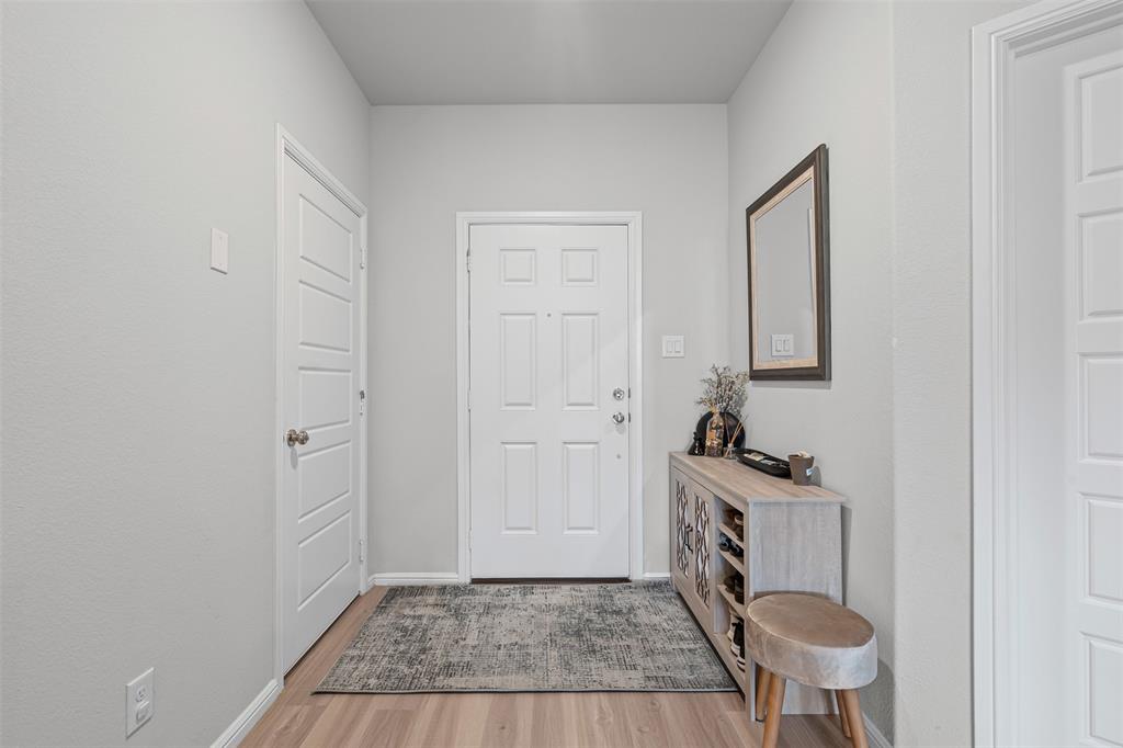 1206 Fox Chase Drive Property Photo 7