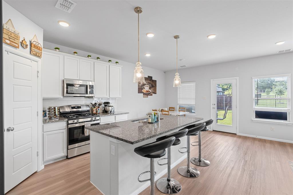 1206 Fox Chase Drive Property Photo 14