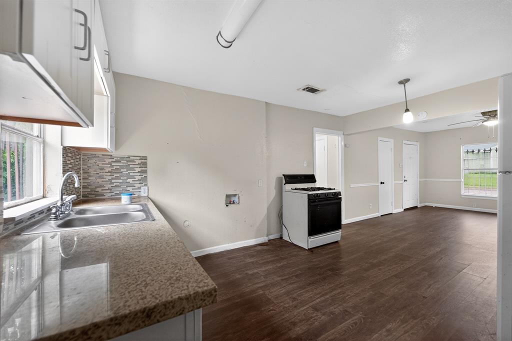 3102 Kellogg Avenue Property Photo 13