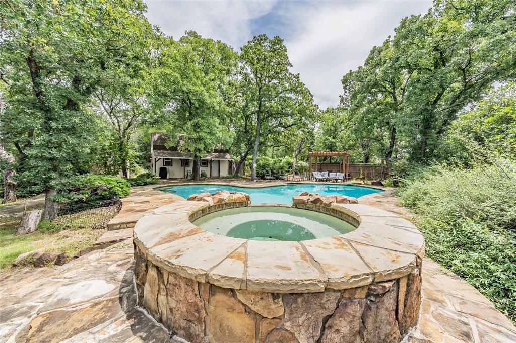 5480 Bridle Path Property Photo 33