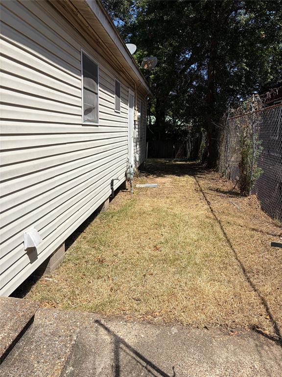526 Coon Street Property Photo 5