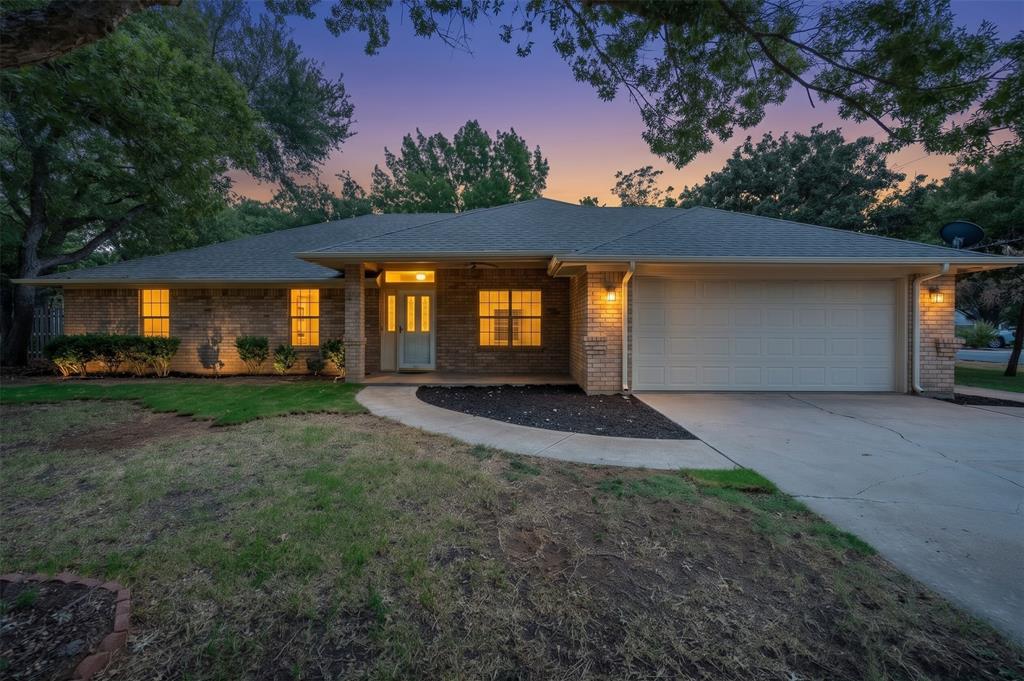 3906 Cimmaron Trail Property Photo 1