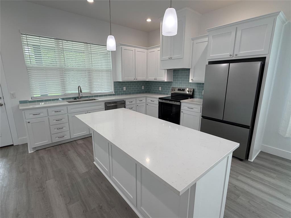 4200 Williams Road Property Photo 6