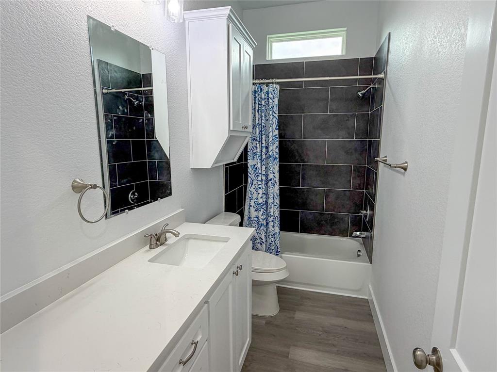 4200 Williams Road Property Photo 11