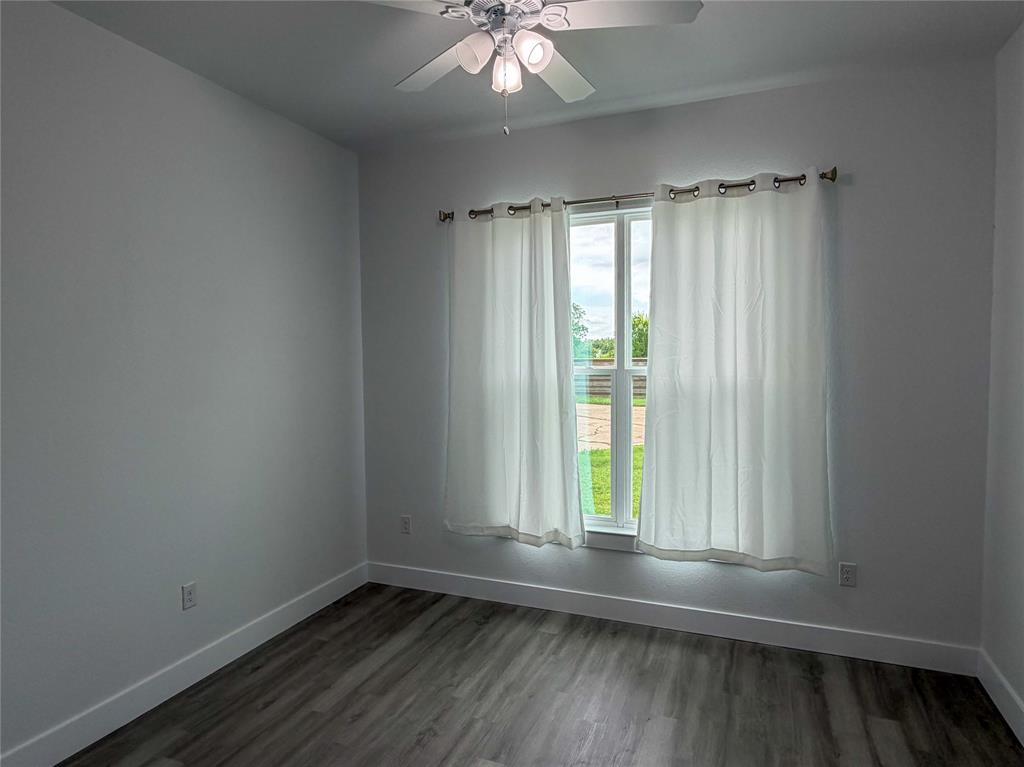 4200 Williams Road Property Photo 13