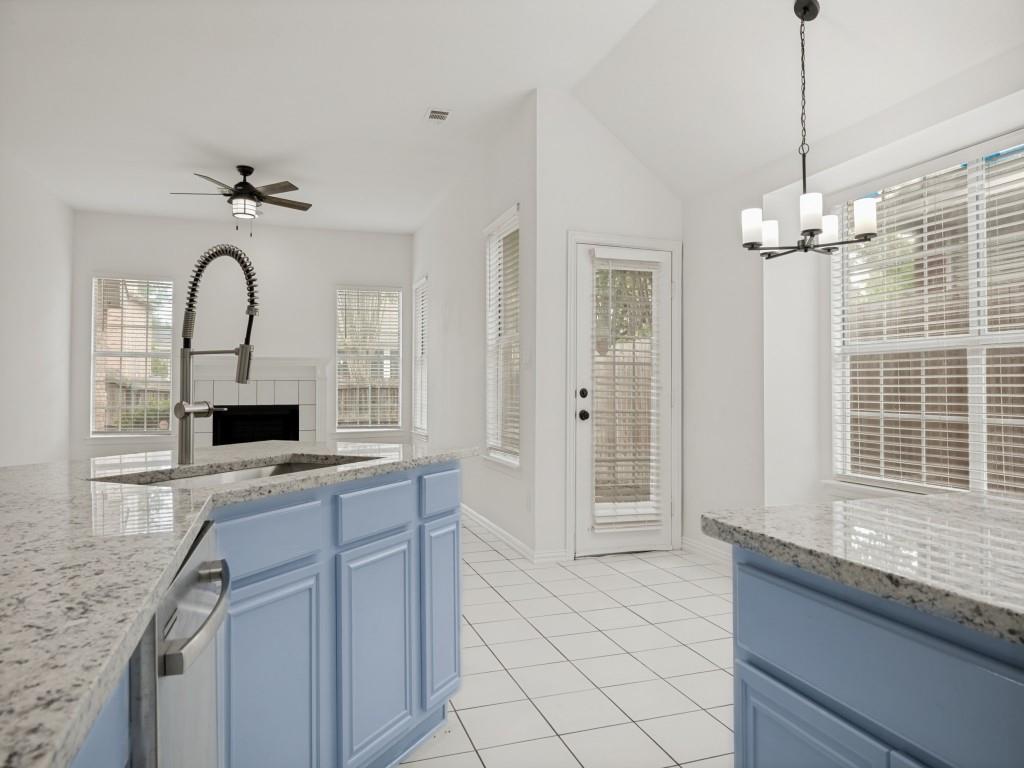 2028 Ravenhurst Drive Property Photo 10
