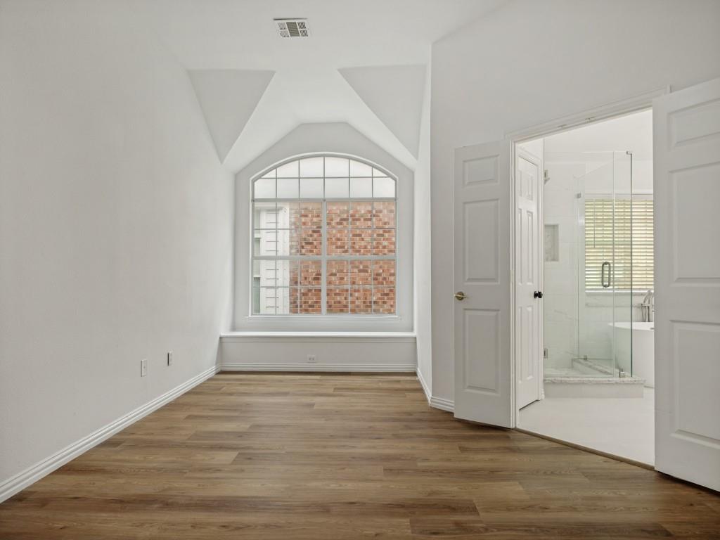 2028 Ravenhurst Drive Property Photo 15