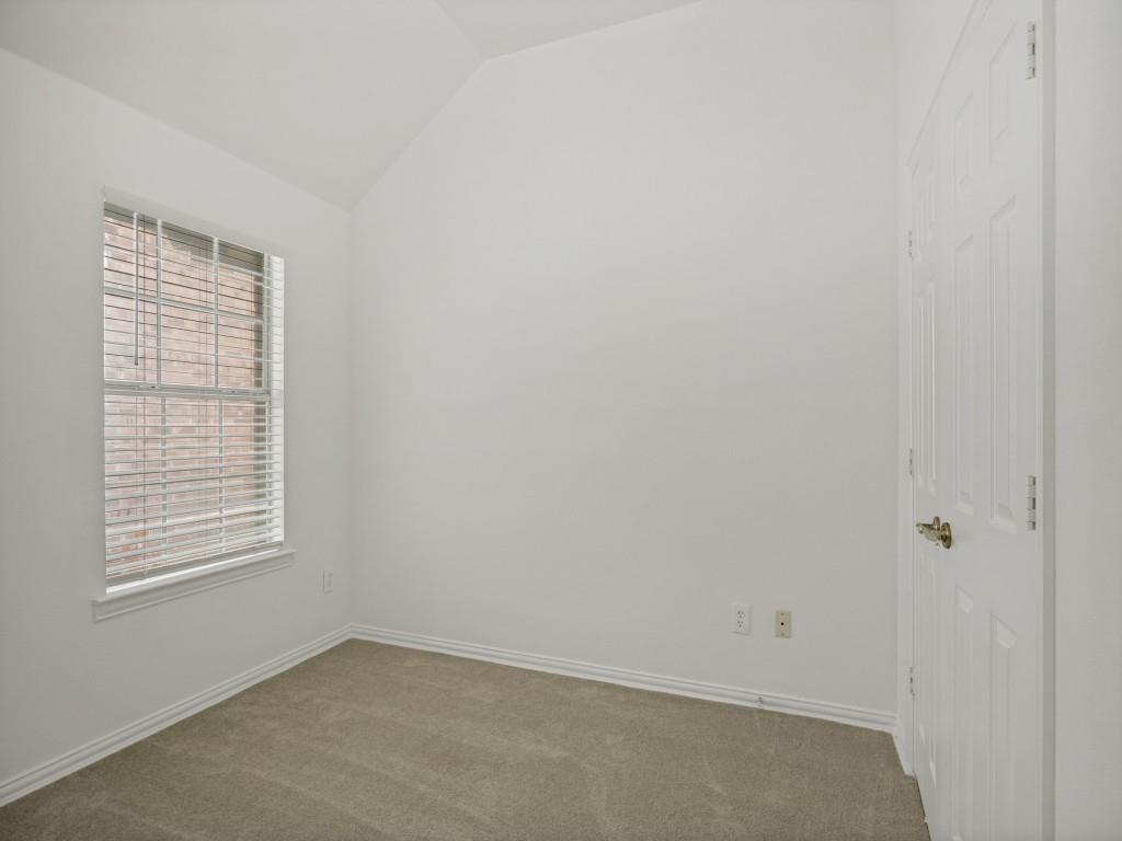 2028 Ravenhurst Drive Property Photo 20