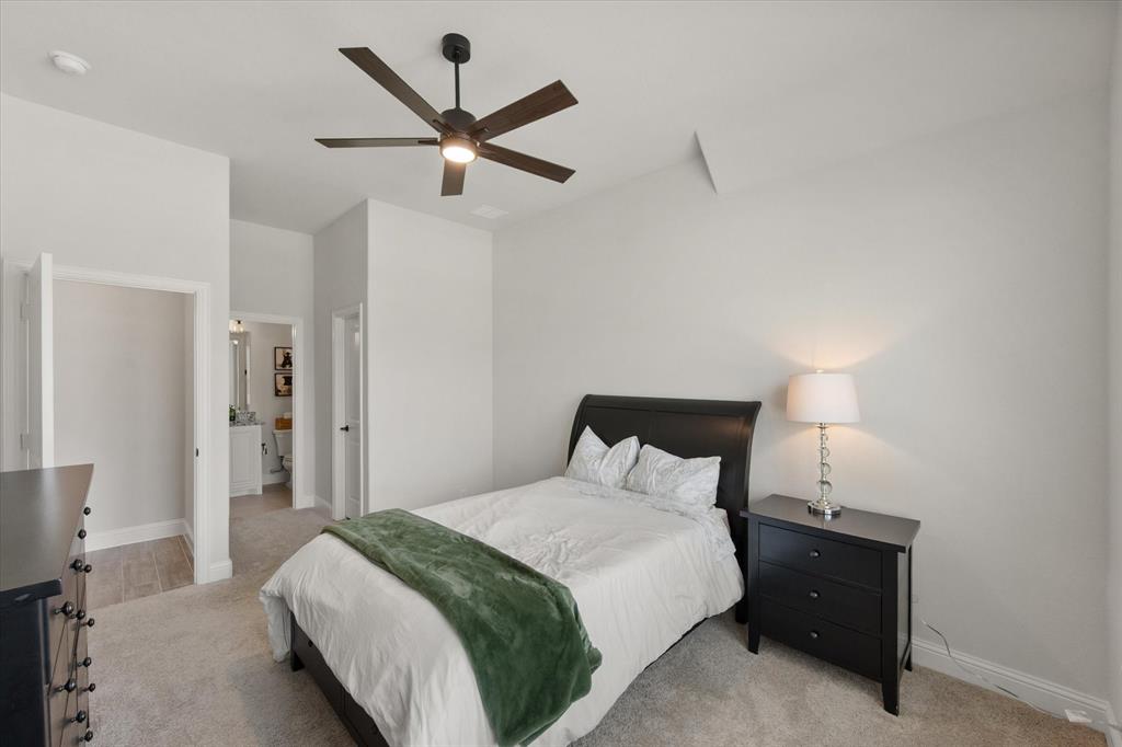 2406 Warrington Place Property Photo 10