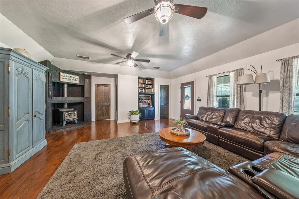 15758 Audrey Lane Property Photo 7