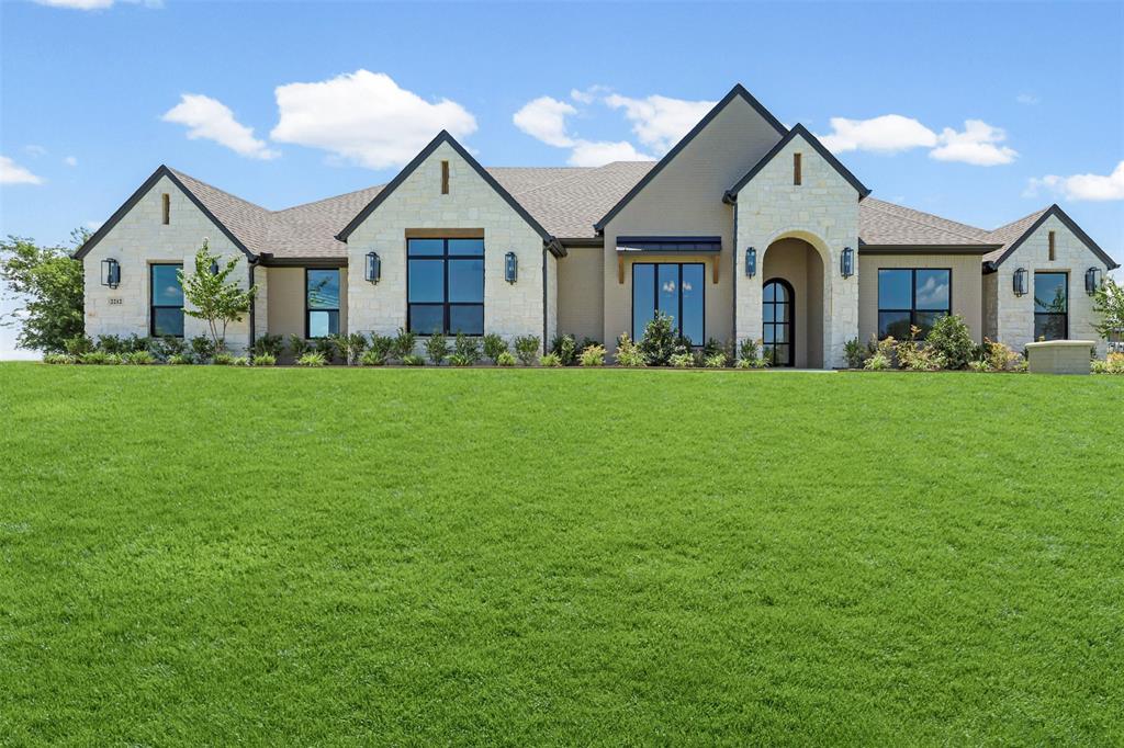 2212 Cotton Tail Way Property Photo 2