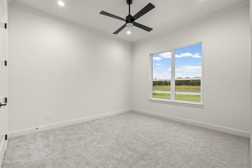 1130 E Landings Property Photo 38