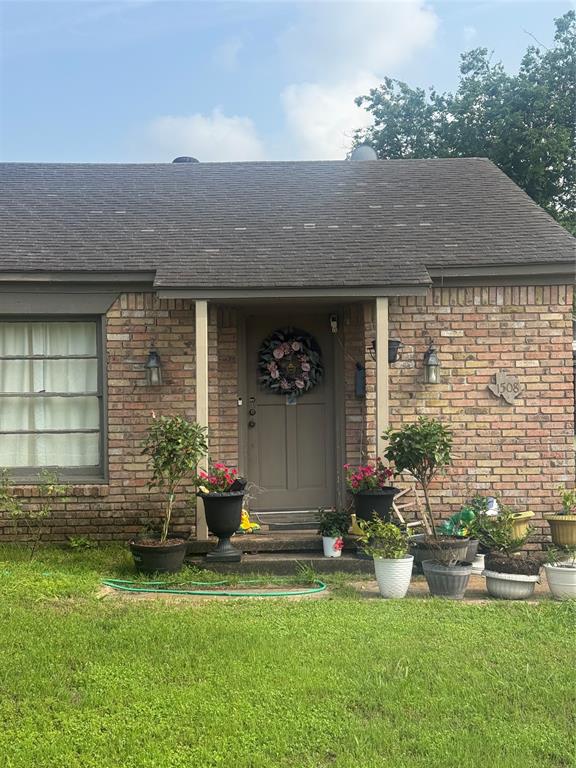 1508 E Texas Avenue Property Photo 2