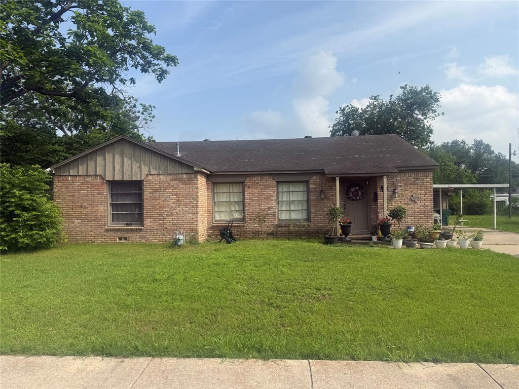 1508 E Texas Avenue Property Photo 3