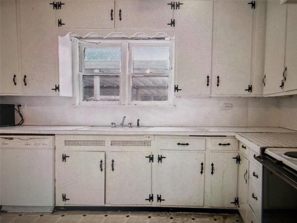 1508 E Texas Avenue Property Photo 4