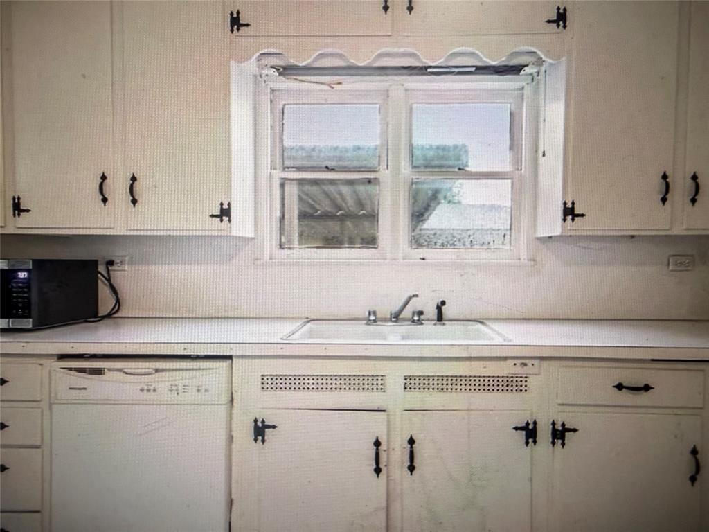1508 E Texas Avenue Property Photo 5