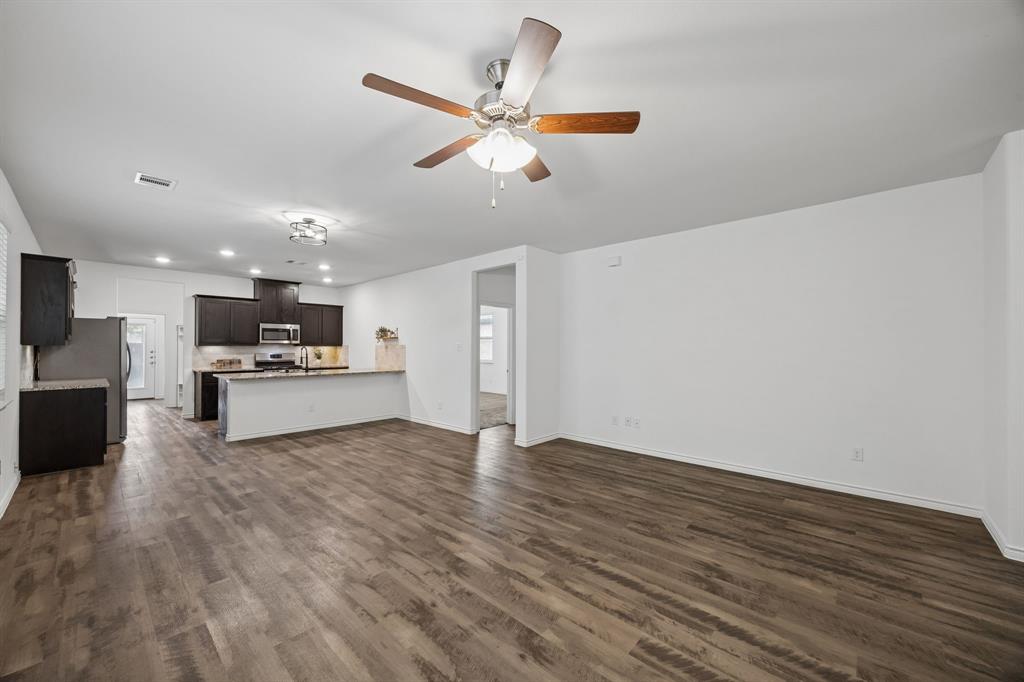 2165 Miramar Drive Property Photo 8