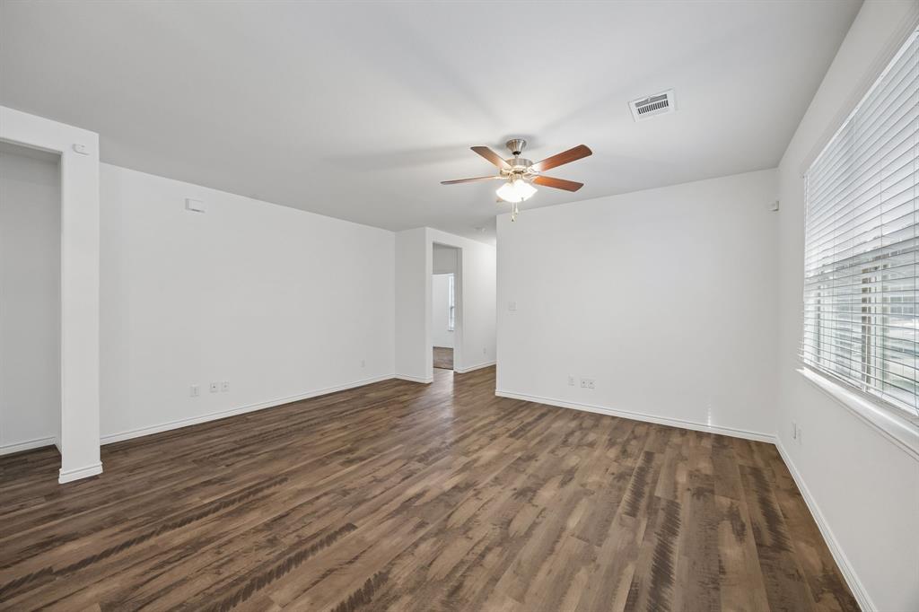 2165 Miramar Drive Property Photo 9